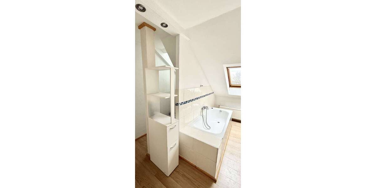 2-Raum-Dachgeschosswohnung in guter Lage von Forst (Lausitz)! - Dachgeschoßwohnung Forst | Angebot:26312878