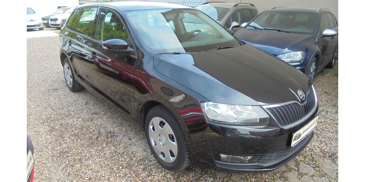 Skoda Rapid 82.700 km 9.200 &euro; Duisburg 47249