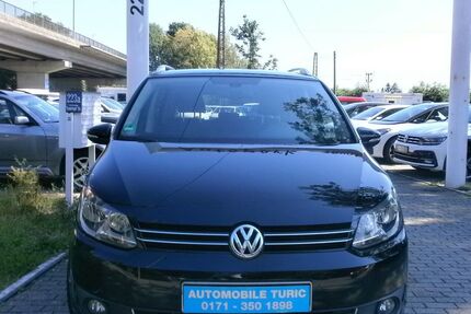 VW Touran 124.000 km 8.900 &euro; München OT Trudering-Riem 81825