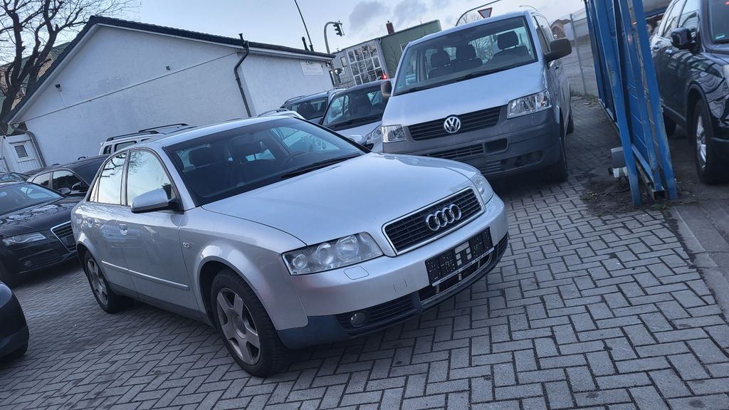 Audi A4 191.456 km 2.340 &euro; Hamburg 20539