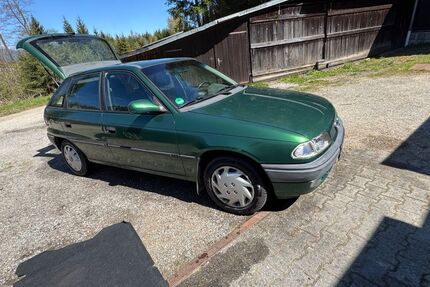 Opel Astra 123.000 km 1.299 &euro; Patersdorf 94265