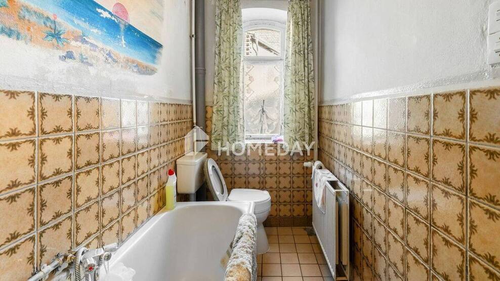 Viel Platz & Potenzial: EFH mit 8 Zimmern, Innenhof & Nebengelass auf großem Grundstück 8 zimmer