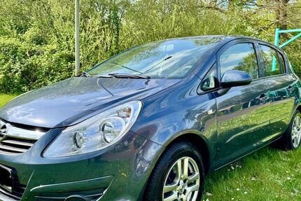 Opel Corsa 197.000 km 2.400 &euro; Bornhöved 24619