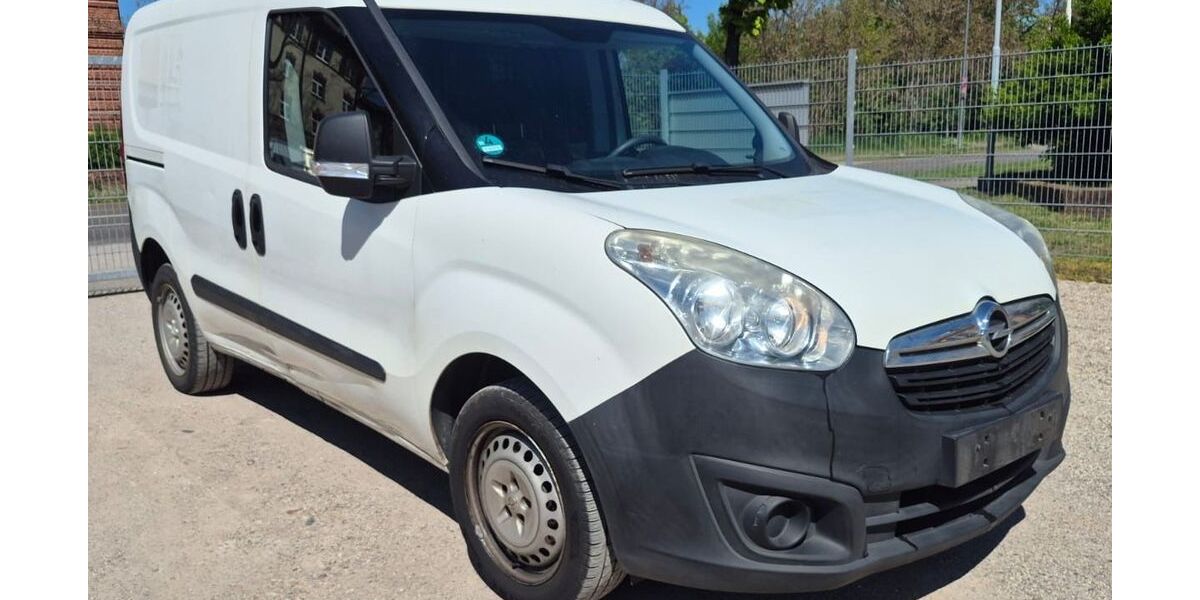 Opel Combo 84.375 km 6.533 &euro; Bitterfeld 06749