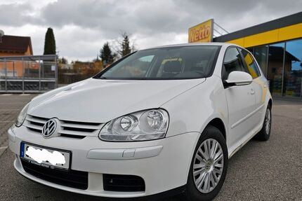 VW Golf 157.521 km 4.800 &euro; Pfarrkirchen 84347