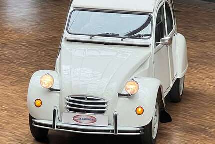 Citroen 2CV 60.799 km 16.700 € Berlin 10553