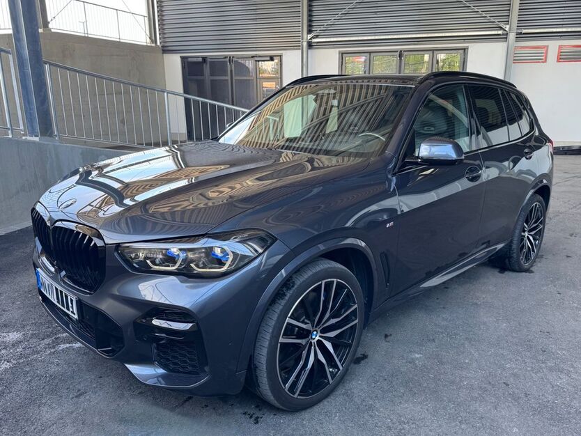 BMW X5 58.000 km 65.800 € Pähl 82396