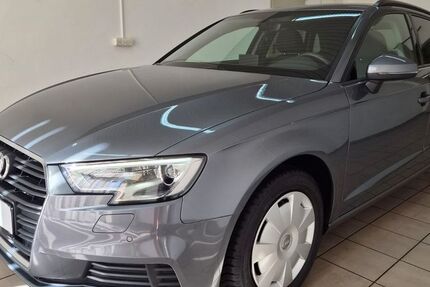 Audi A3 42.000 km 18.990 &euro; Chemnitz 09114