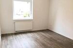 Gut geschnittene 2,5-Zimmer-Wohnung mit Tageslichtbad
