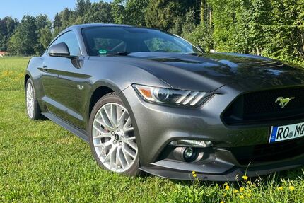 Ford Mustang 61.500 km 31.900 &euro; Stephanskirchen 83071