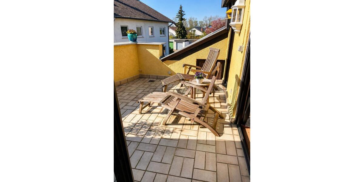 Villa Hockenheim - 15 Zimmer, 300 m&sup2; | Angebot:26327588