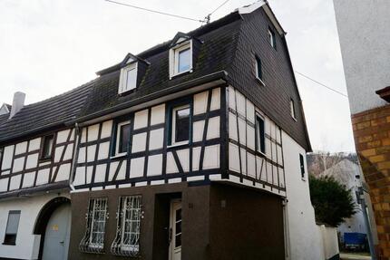 Haus Leutesdorf - 4 Zimmer, 100 m&sup2;, 950&euro; | Angebot:26234855