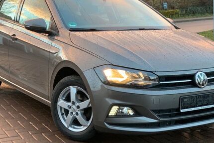 VW Polo 93.049 km 12.890 &euro; Beienrode bei Göttingen 37130