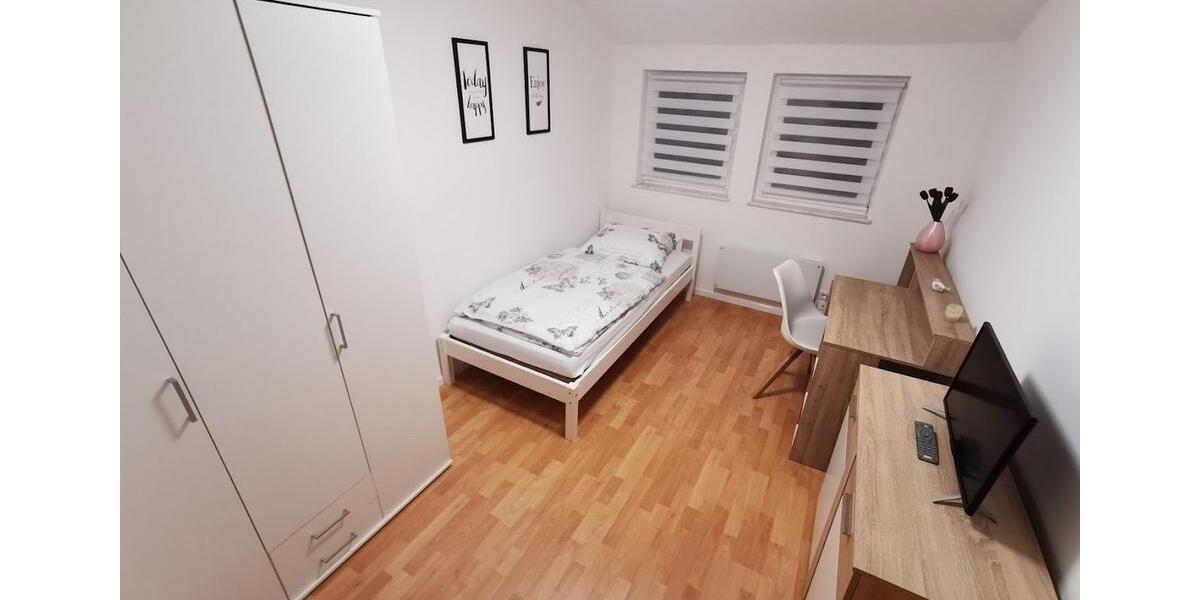 Etagenwohnung Stuttgart Bad Cannstatt - 4 Zimmer, 87 m&sup2;, 1.280&euro; | Angebot:26006373