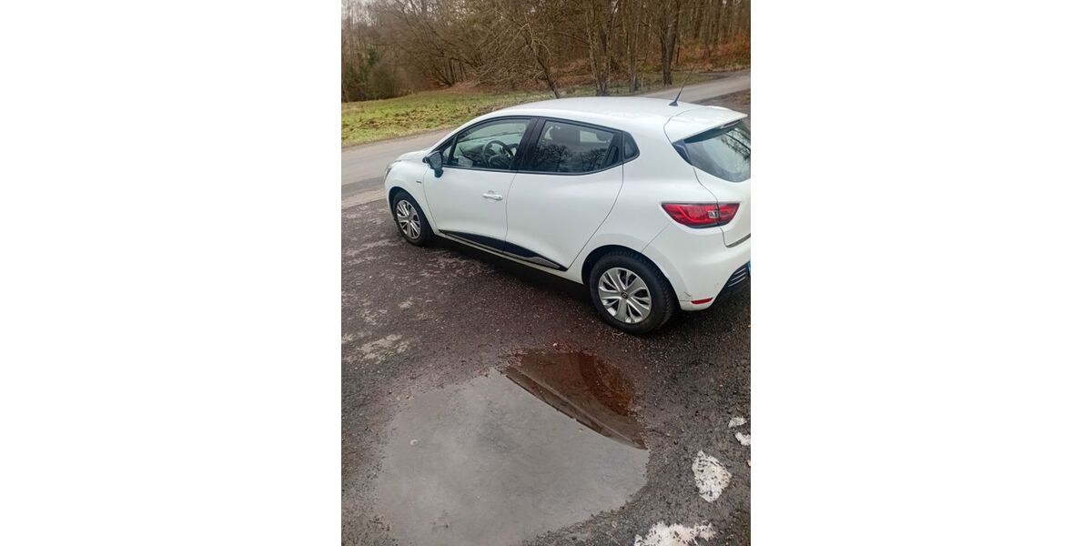 Renault Clio 75.000 km 7.700 &euro; Daaden 57567