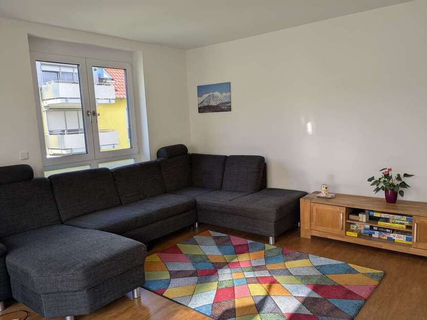 Wohnung zum Mieten in Obertraubling 1.095 € 98.97 m²
