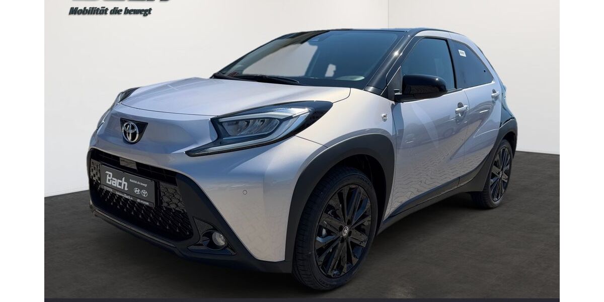 Toyota Aygo (X) 5.000 km 21.257 &euro; Friedrichshafen 88046