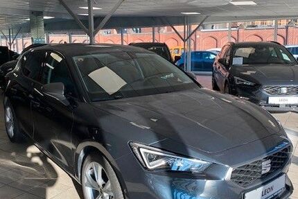 Seat Leon 12.300 km 26.200 € Köln 50677