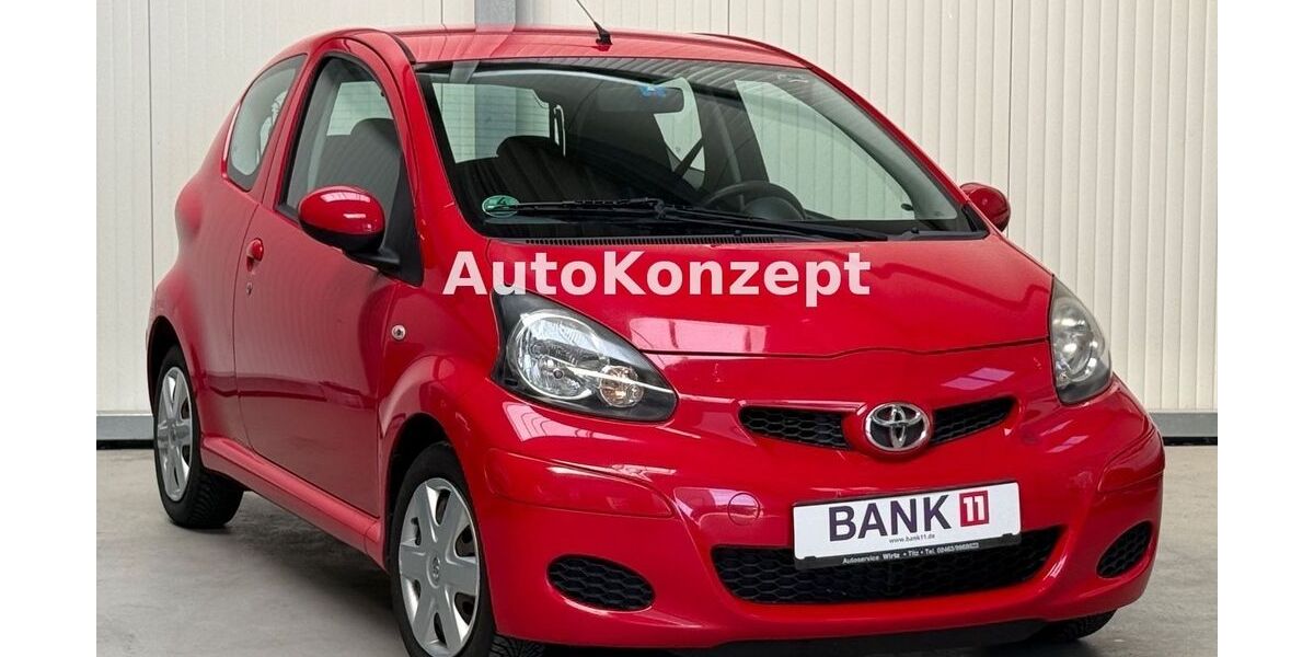 Toyota Aygo (X) 148.000 km 2.290 &euro; Grevenbroich 41515