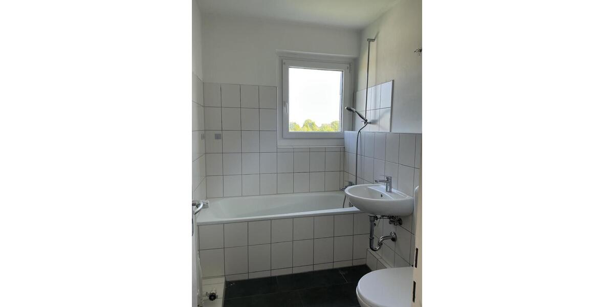Etagenwohnung Velbert Velbert-Mitte - 3 Zimmer, 73 m&sup2;, 519&euro; | Angebot:25979809