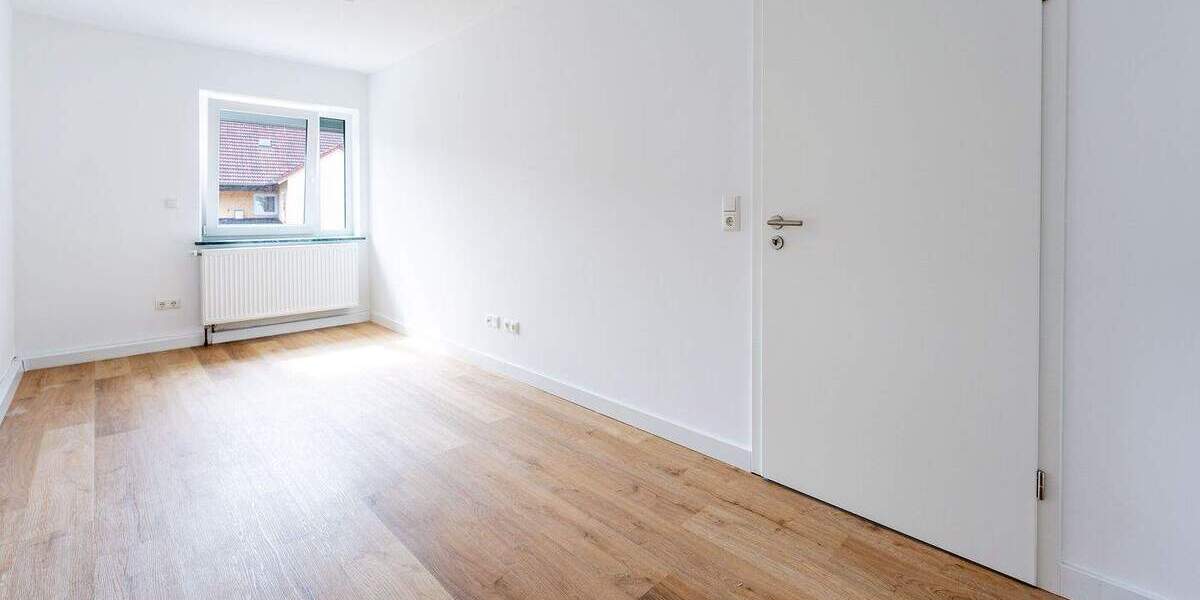 Reihenmittelhaus Straubing - 4 Zimmer, 121 m&sup2;, 1.140&euro; | Angebot:25399325