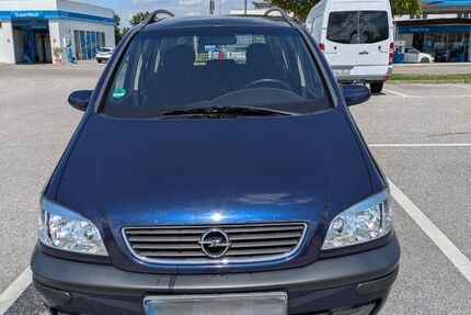 Opel Zafira 62.157 km 2.499 € München 81547
