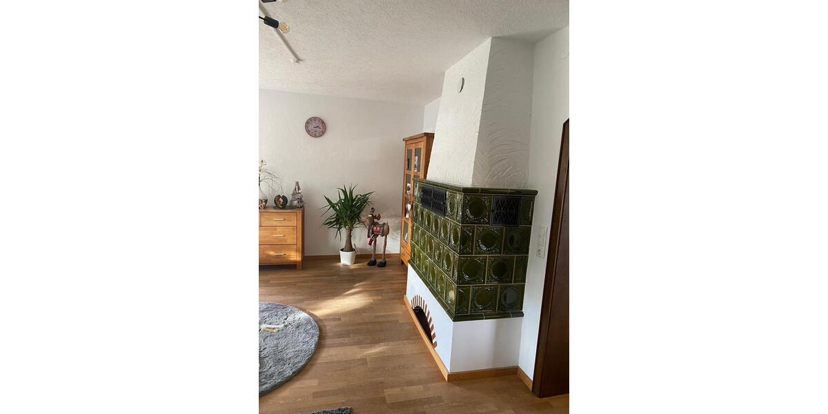 Erdgeschoßwohnung Michelau in Oberfranken - 4 Zimmer, 120 m&sup2;, 190.000&euro; | Angebot:26217973
