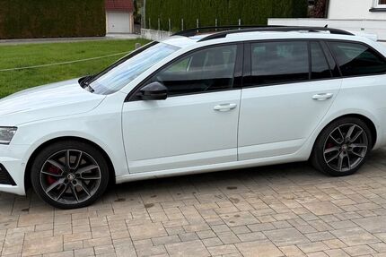 Skoda Octavia 125.000 km 19.250 € Buch 89290