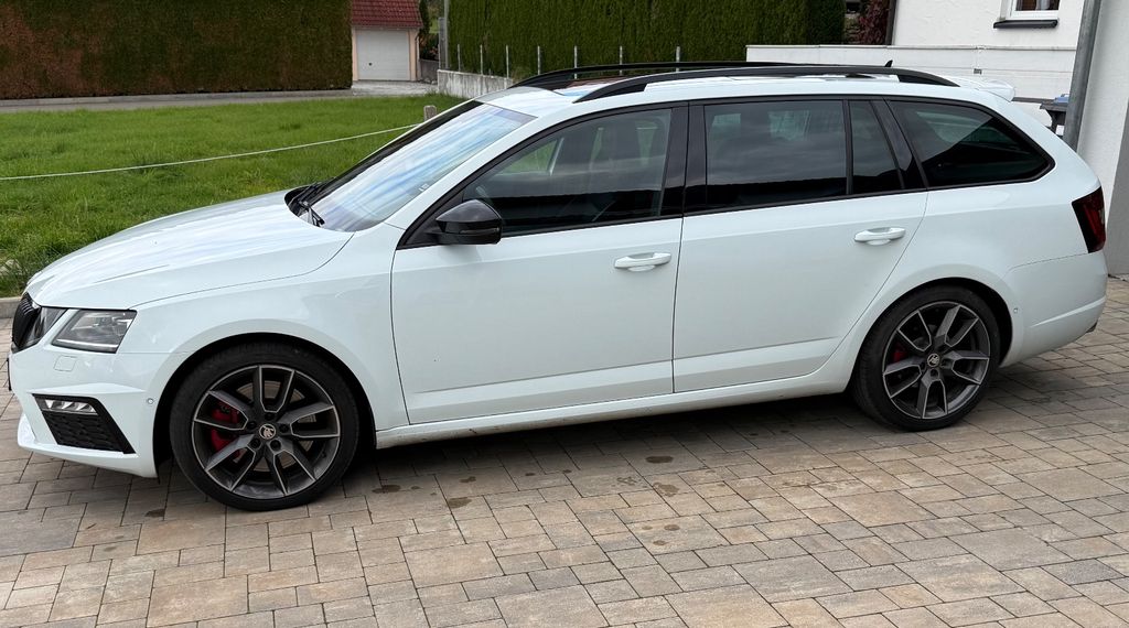 Skoda Octavia 125.000 km 19.250 € Buch 89290