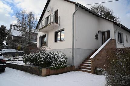 1-2 Familienhaus 9 zimmer