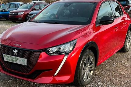 Peugeot 208 35.500 km 18.590 &euro; Schleswig-Holstein - Ringsberg 24977