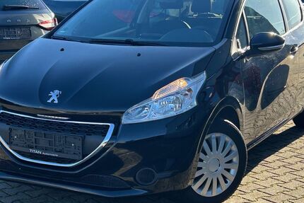 Peugeot 208 120.000 km 4.850 &euro; Erftstadt 50374