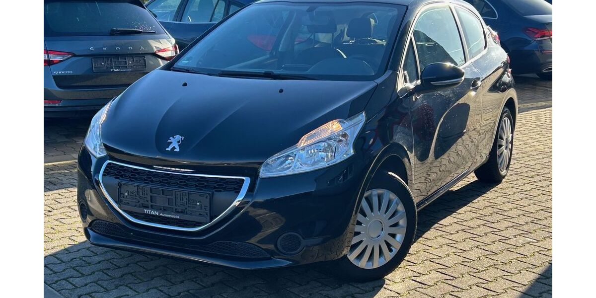 Peugeot 208 120.000 km 4.850 &euro; Erftstadt 50374