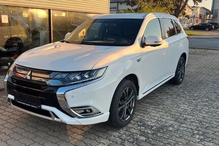 Mitsubishi Plug-in Hybrid Outlander 37.950 km 24.790 € Ebensfeld 96250
