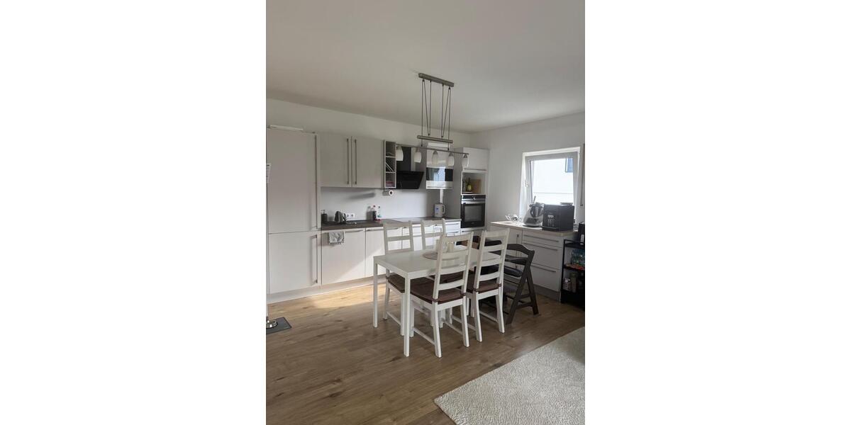 Etagenwohnung Braunfels - 4 Zimmer, 100 m&sup2;, 1.000&euro; | Angebot:24764818