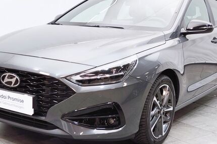 Hyundai i30 15.983 km 23.970 € Gelsenkirchen 45897