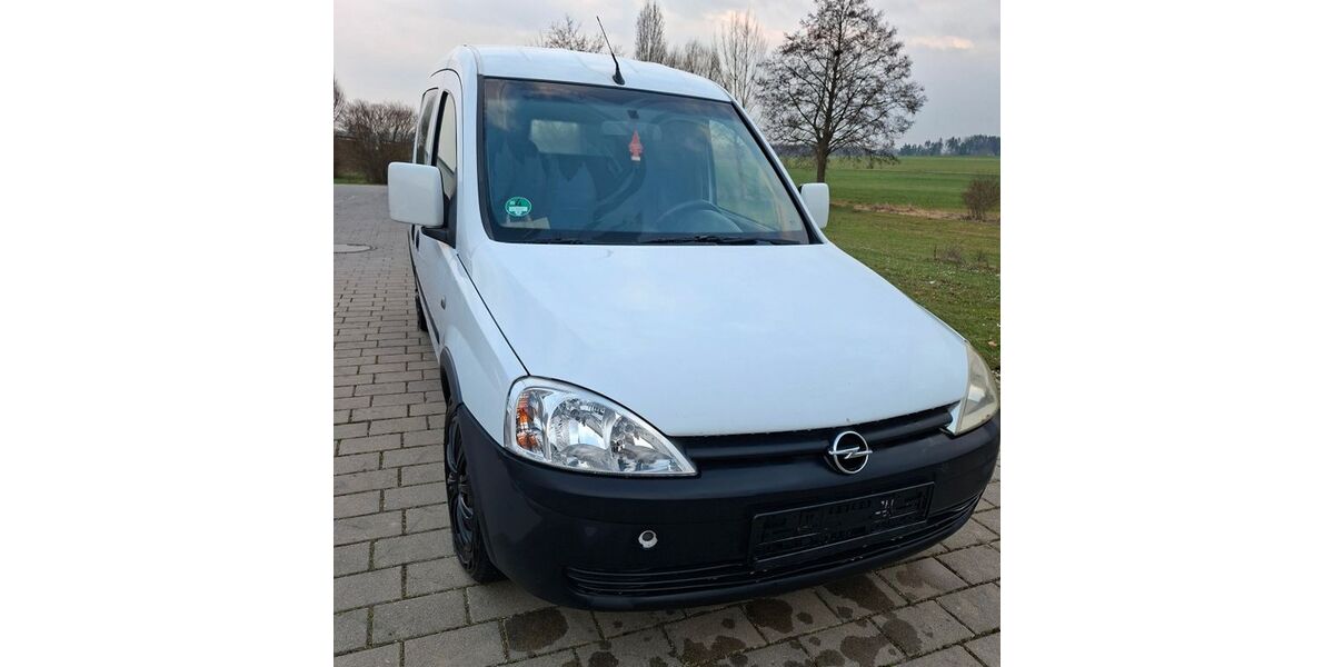 Opel Combo 185.000 km 2.499 &euro; schrobenhausen 86529