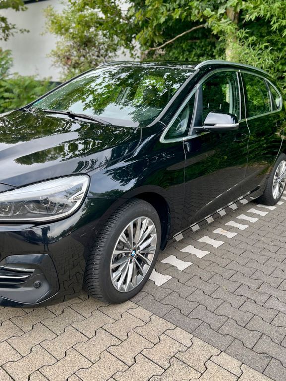 220 Active Tourer