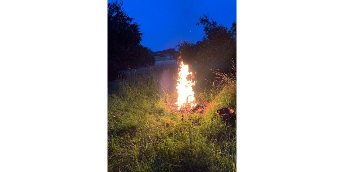 Hof-Wohngemeinschaft im Grünen – 3 gleich große Zi, ca.180 qm 5 zimmer