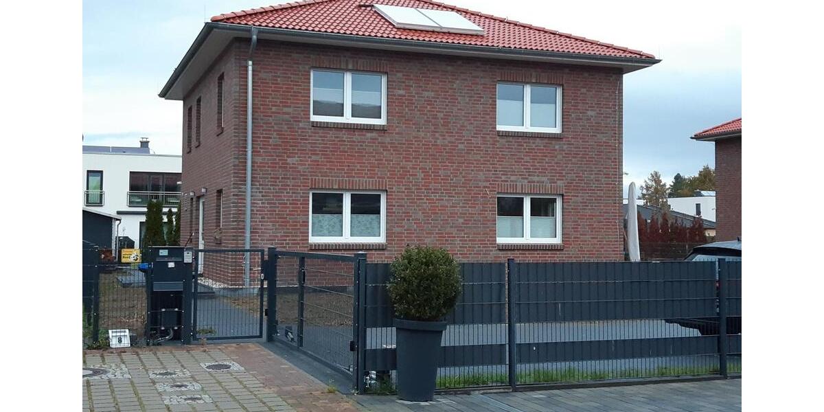 Villa Oranienburg - 4 Zimmer, 164 m&sup2;, 2.456&euro; | Angebot:25393506