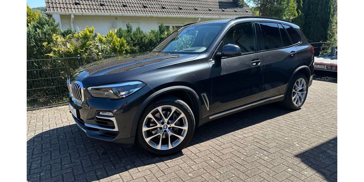 BMW X5 96.718 km 43.000 &euro; Lemberg 66969