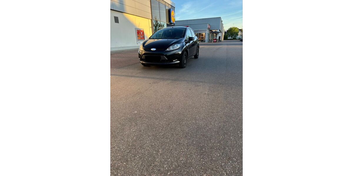 Ford Fiesta 110.000 km 3.200 &euro; Augsburg 86169