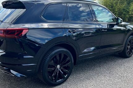 VW Touareg 99.340 km 44.200 &euro; Losheim am See 66679