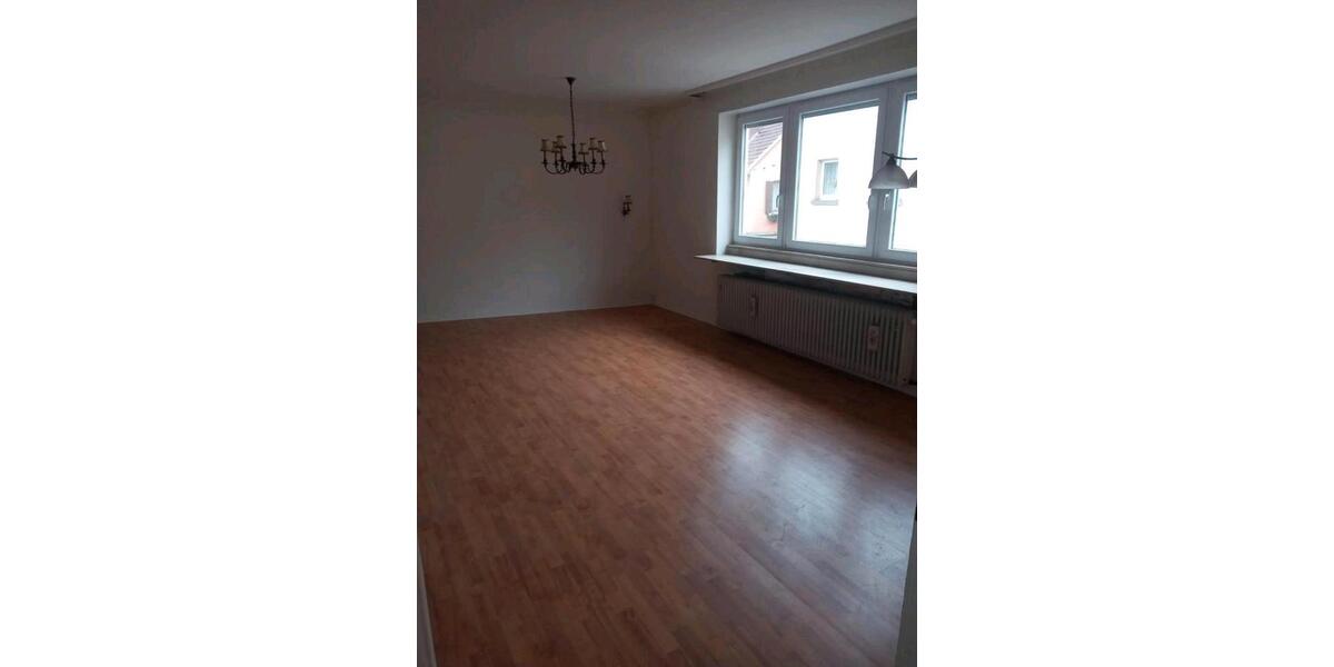 Mehrfamilienhaus, Wohnhaus Ludwigshafen am Rhein Edigheim - 14 Zimmer, 250 m&sup2;, 2.500&euro; | Angebot:24313279