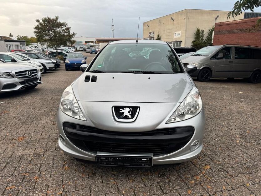 Peugeot 206 197.000 km 1.800 € Bonn 53227