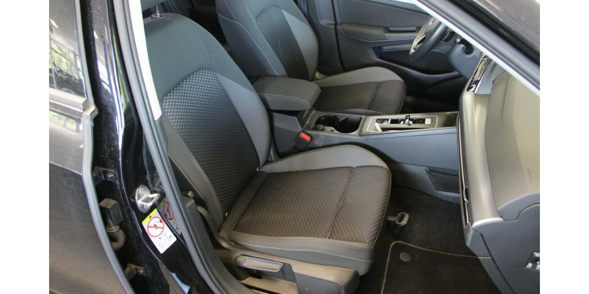 VW Golf 2.0 TDI SCR DSG Active 128.286 km 17.980 &euro; Euskirchen 53881