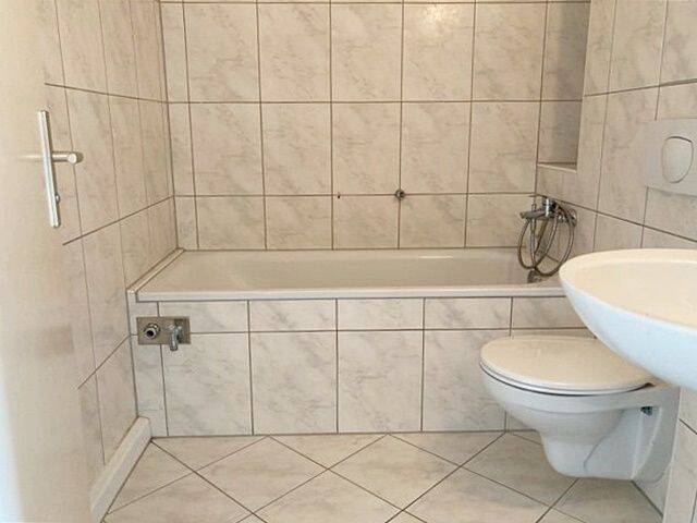 Etagenwohnung Hermsdorf - 2 Zimmer, 51 m&sup2;, 310&euro; | Angebot:25970191