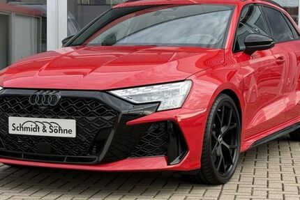 Audi RS3 1.390 km 75.970 &euro; Aschersleben 06449