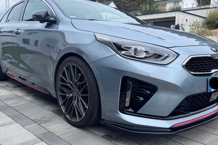 Kia pro ceed / ProCeed 67.298 km 21.890 &euro; Rottweil 78628