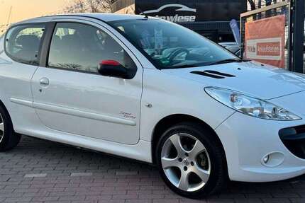 Peugeot 206 68.190 km 4.490 &euro; Berlin 13127